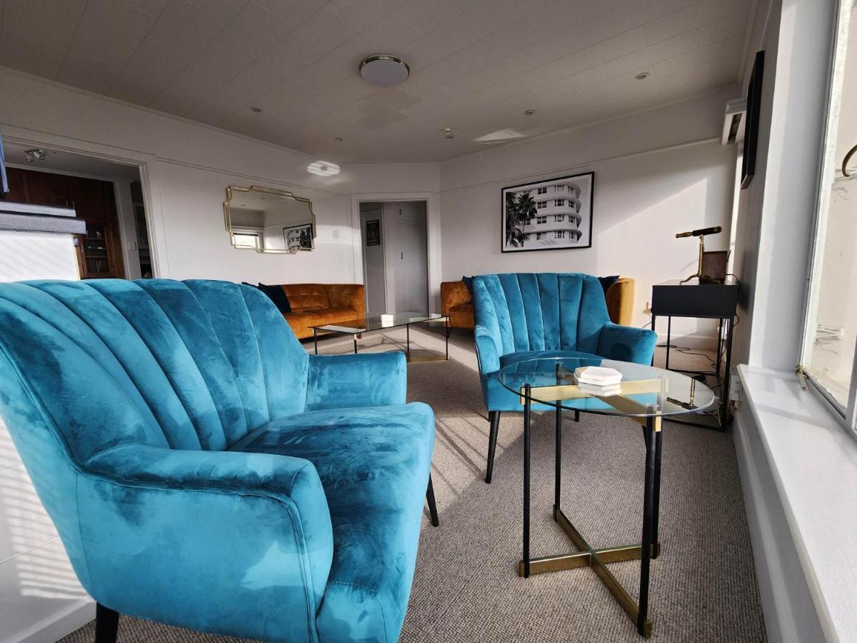 Art Deco Beauty On The Bay Hill Apartment Timaru Exterior foto