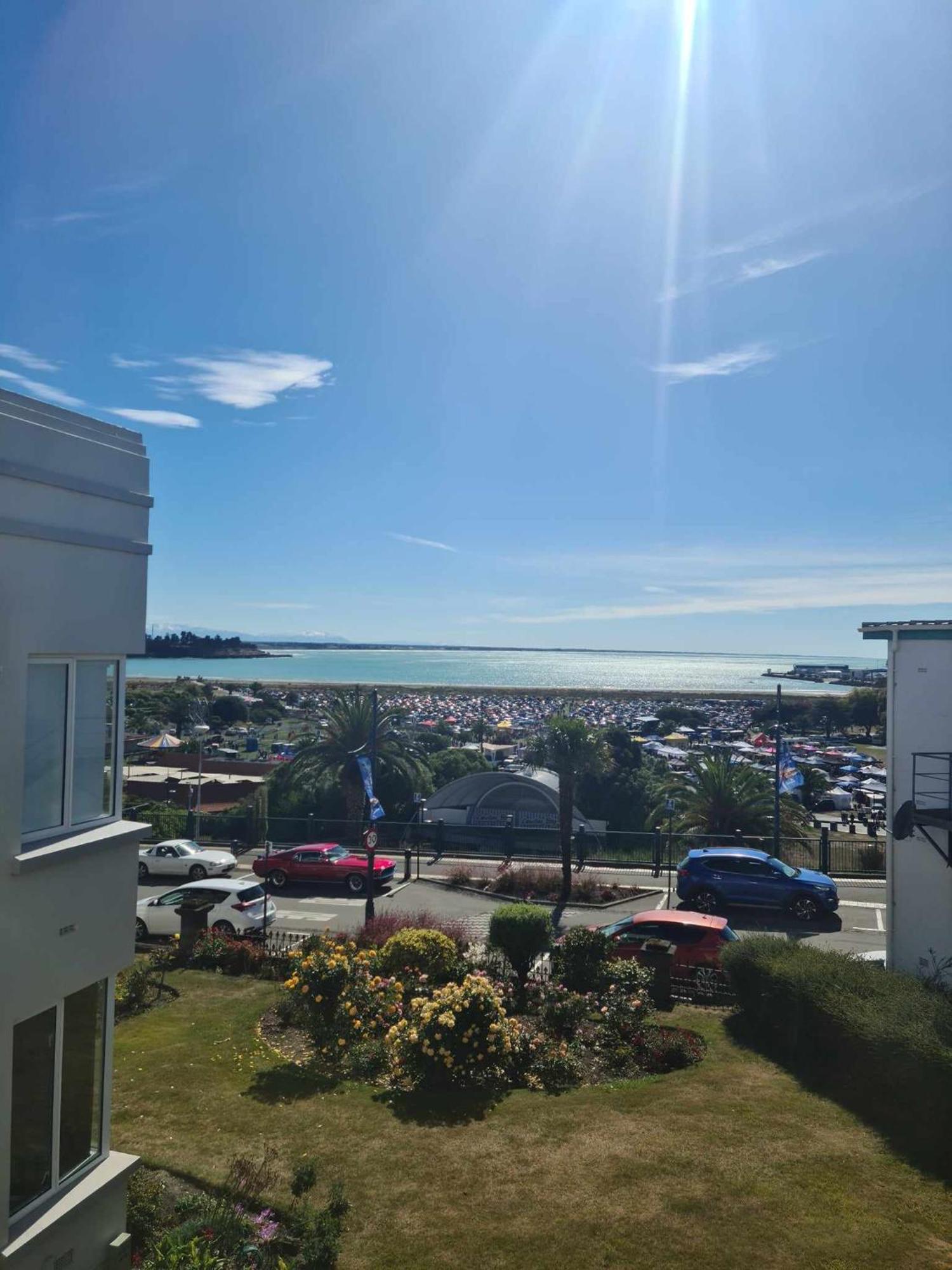 Art Deco Beauty On The Bay Hill Apartment Timaru Exterior foto