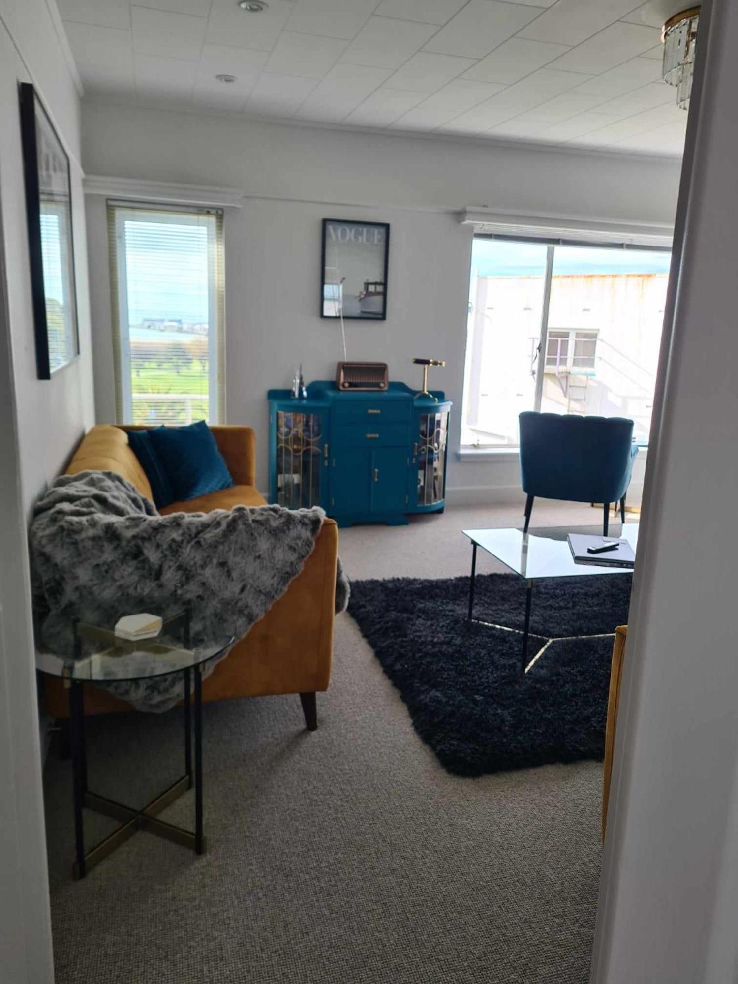Art Deco Beauty On The Bay Hill Apartment Timaru Exterior foto